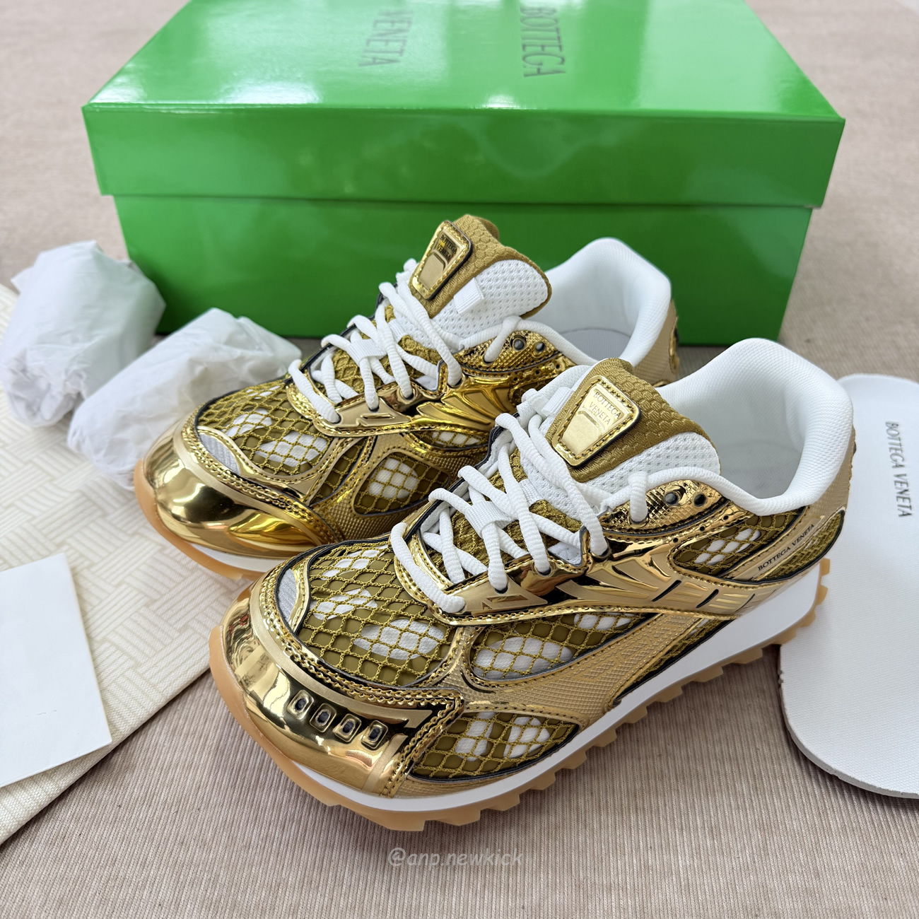 Bottega Veneta Orbit Sneaker Gold   741357 V2x40 7043 (13) - www.newkick.vip